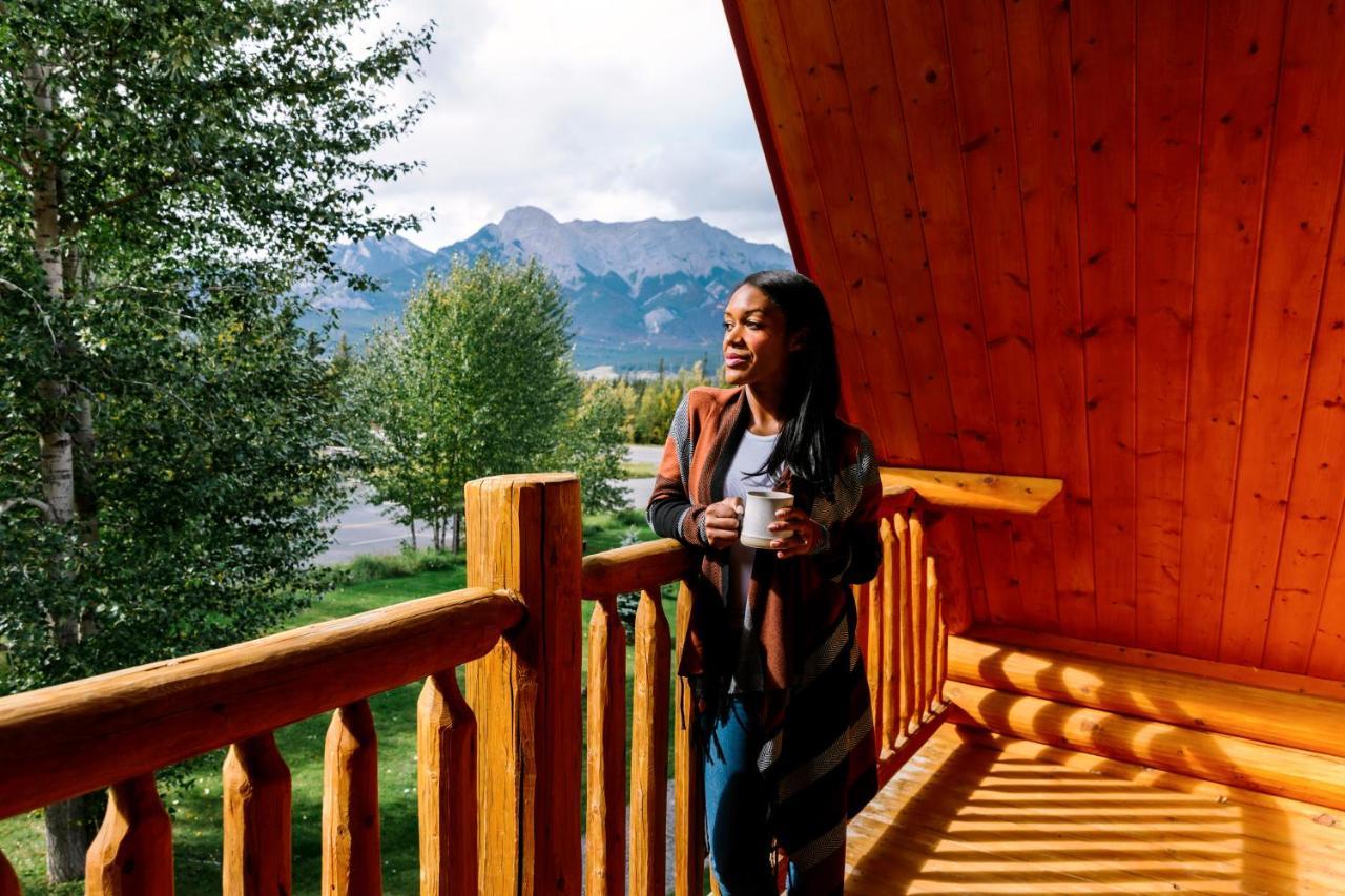 Miette Mountain Cabins Джаспър Екстериор снимка