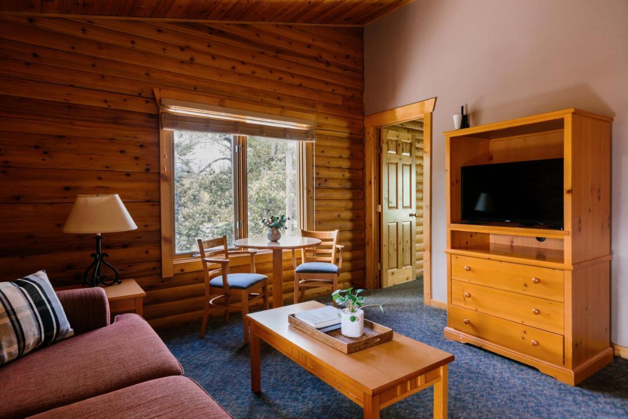 Miette Mountain Cabins Джаспър Екстериор снимка