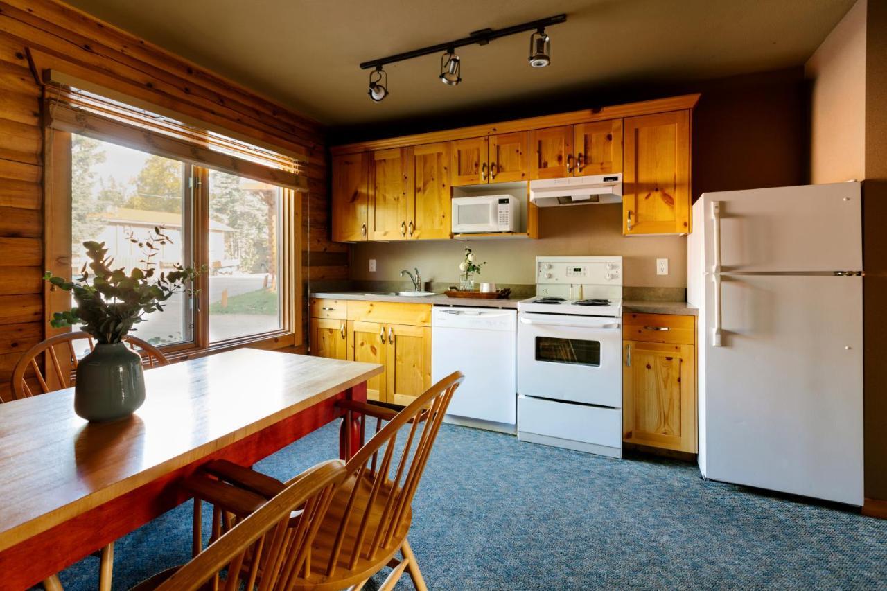 Miette Mountain Cabins Джаспър Екстериор снимка